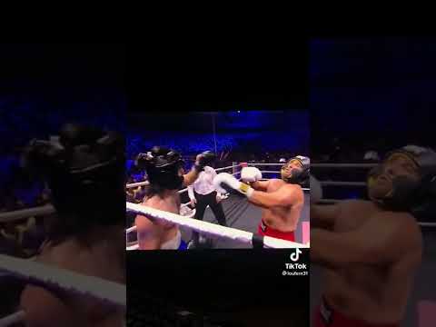 David Bustamante boxeando.