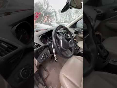 Автомобиль FORD ESCAPE 2015 | GrandCar Автомобиль FORD ESCAPE 2015 | GrandCar