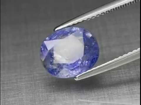 Real saloon sapphire with beautiful color -neelam stone /weight 4ct
