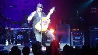 Eric Church - Without you Here (Live)