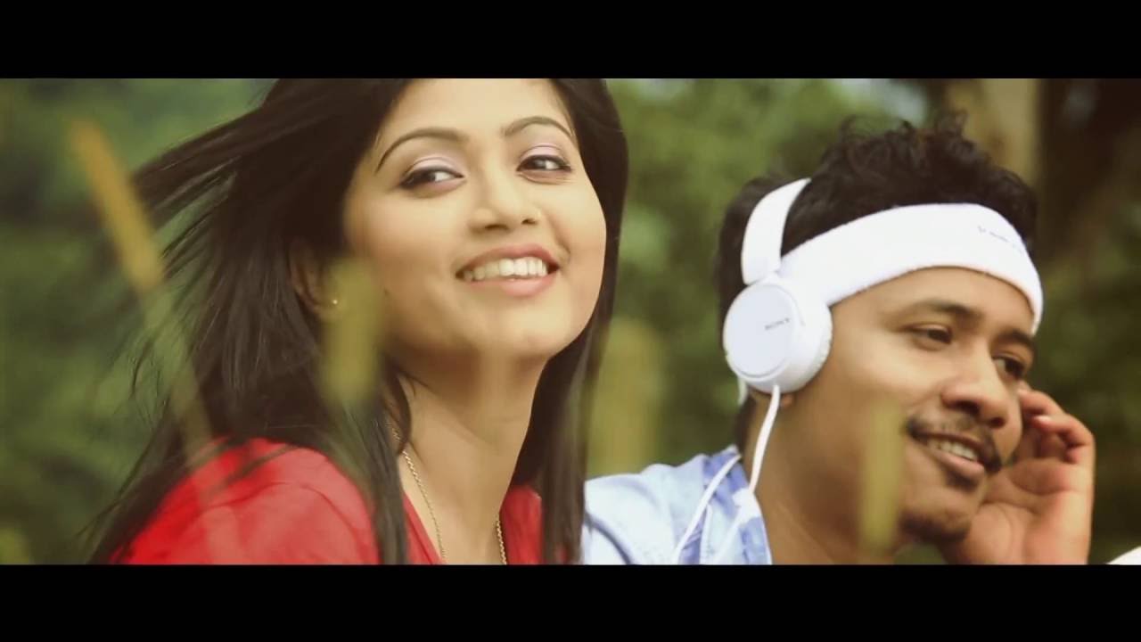 Tumar Hahite Morom lyrics- Achurjya Borpatra Tumar Hahite Morom lyrics- Achurjya Borpatra