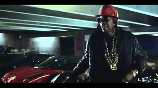 2 chainz   Flexxin on my baby mama