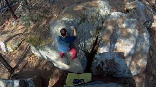 Video thumbnail of Le Couloir, 3a. Fontainebleau