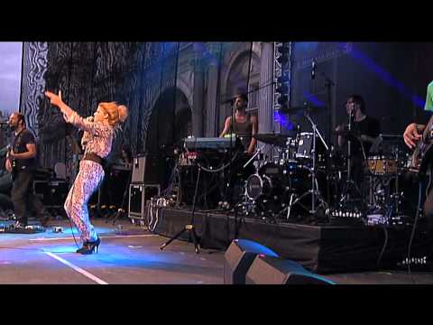 Selah Sue - Fnac Live Festival (Raggamuffin / Crazy Vibes / Black Part Love)