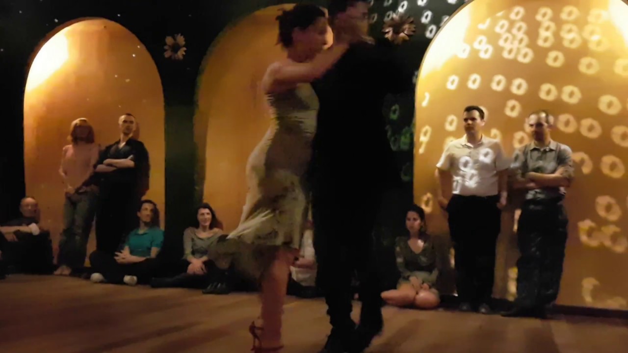 Octavio Fernandez & Flávia Morari - Vals "Mi Novia de Ayer" Alfredo de Angelis