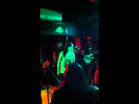 Undercolour - Far From Nothing (Pulp Party Manchester Roadhouse 08/08/2012)