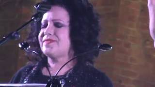 Antonella Ruggiero canta 