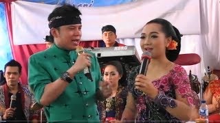 Download lagu Langgam Jawa Paling Top Membuat Pikiran Tidak Tegang, Ngagemo Ali Aliku - Dimas Tedjo Campursari mp3