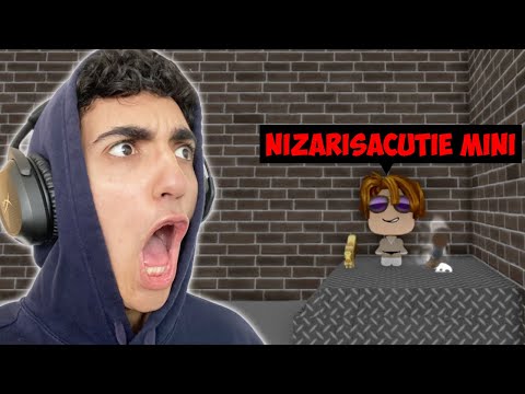 Playing MM2 But, I'm A MINI Avatar! (Murder Mystery 2)