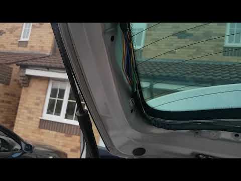 Hyundia ix35 factory rev camera connect to xtrons pt 1