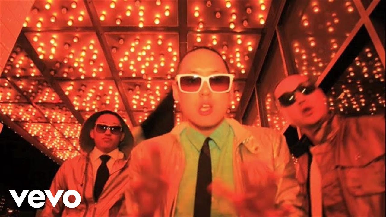 Far East Movement ft. Stereotypes — Girls On the Dance Floor
