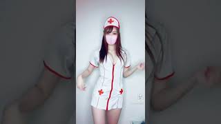 TikTok 巨乳ナース