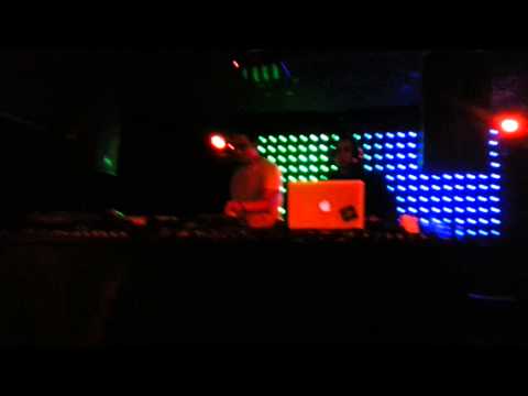 Adam Bence B2B Horvee / Corvintető TTP 14.04.06.