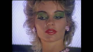 Kid Creole &amp; The Coconuts - Annie, I&#39;m Not Your Daddy (1982)