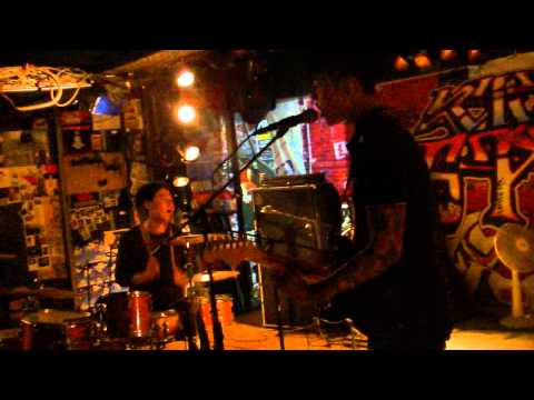 20131004 Dead Buttons - Want it