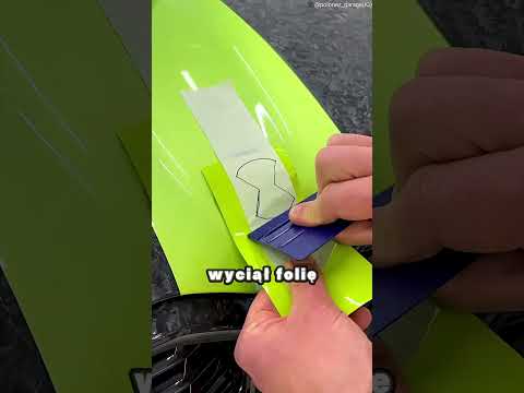Ten facet całkowicie odmienił logo swojego BMW! 😱🚘 #shorts
