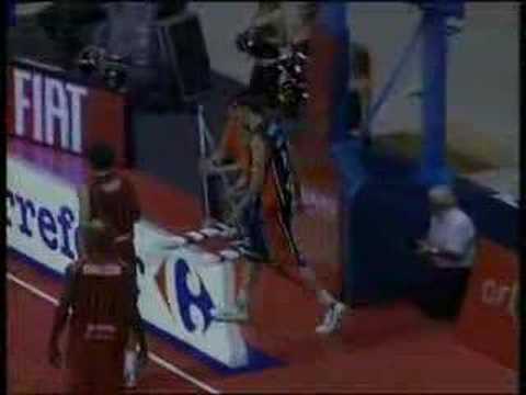 Resumen del Akasvayu Girona - Pamesa Valencia (83-82)