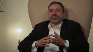 صورة شاب يسأل فاضل سليمان لماذا لم يفسر ﷲ القرآن؟