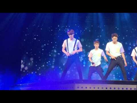 160110 EXO TEL SG / EXOluxioninSingapore - Christmas Day (Sehun)