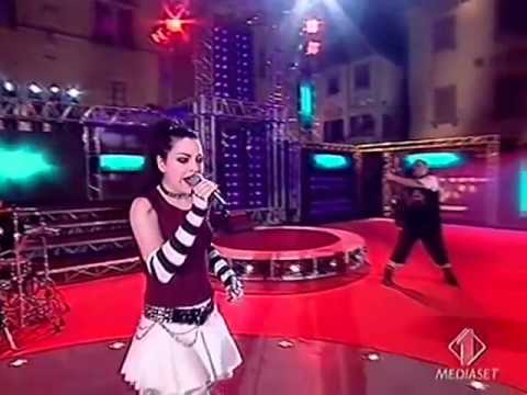 Evanescence - Bring Me To Life (Live)