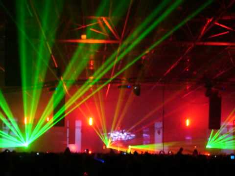 Dash Berlin vs Cosmic Gate - Never Cry At Barra (mashup)