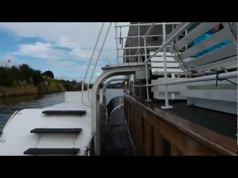 Rio Whanganui em um barco a vapor