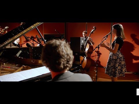 Salome Moana Live Take "September In The Rain"