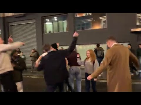 The public cannot resist dancing to the Hare Krishna mantra! Part 1 - 18.3.23