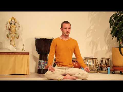 Fortgeschrittenes Pranayama mit Tilman - Yoga Vidya - Live 6:00 Uhr - 16.08.2021