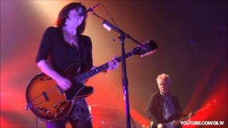 Lush – “Leaves Me Cold” Live @ The Warfield, San Francisco, CA, 4/24/16