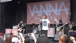 Vanna "Mutter" Warped Tour 6-25/16 (1)