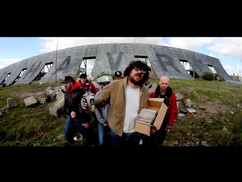 ACOOSMIK feat.THE REAL FAKE MC   Hey yo MC!