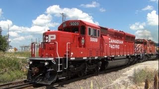 preview picture of video 'SD30C-ECO unit leads CP freight train, Ottumwa, IA 7/18/13'