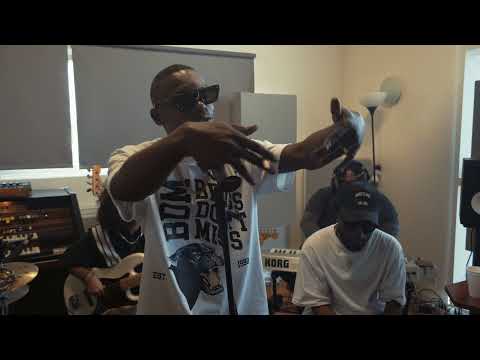 Huey Briss - Still Here/Lookin Out (Live From Oasis)