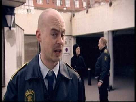 Jes Dorph-Petersen laver Parkour med Team JiYo - Mørk og Jul