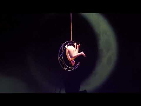 Luna Aérea / Aerial Moon - LUNARY- Melissa Cerna