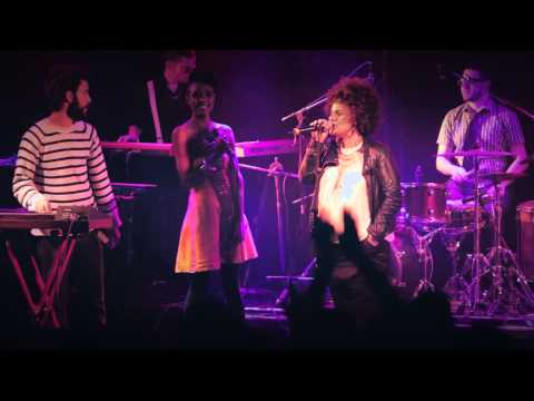 Ester Rada feat. Kutiman & Karolina - Just a Lady (Live)