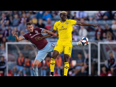 GOAL: Gyasi Zardes risks it all to find the equalizer