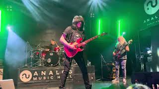 Download lagu Michael Angelo Batio - Rain forest mp3