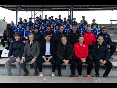 REPORTAJES RFFM TV - Apertura del Curso UEFA C en la Escuela AFE con amplia participación femenina