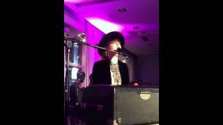 Diane Birch - Diamonds in the Dust