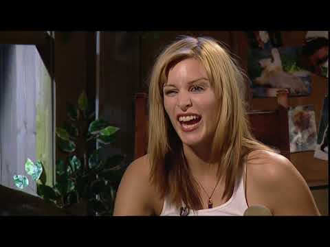 Bo Selecta S2 - Bed Time with the Bear