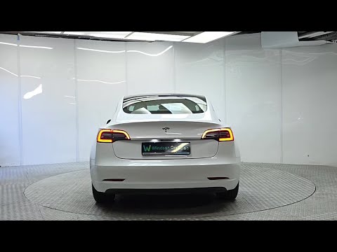 Tesla Model 3 Long Range (AWD) - Image 2