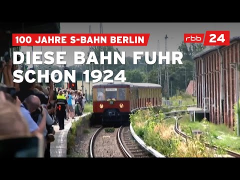 100 Jahre S-Bahn: Restaurierter Zug fährt durch Berlin