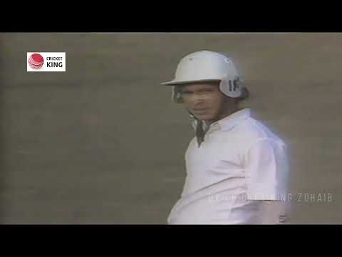 Sachin Tendulkar Fighting 2nd test Fifty (57) after Waqar hit Ball on Sachin Nose in Sialkot 1989