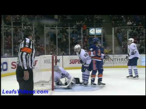 TOR 1 @ NYI 4 - Matt Moulsen Scores - 100314