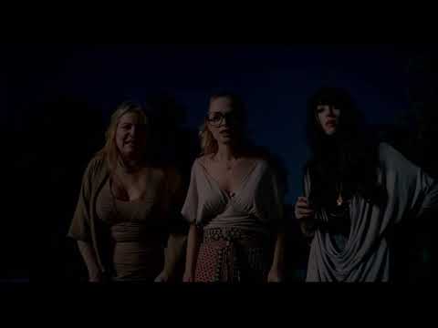 Thumbnail of the video: Jennifer Coolidge has Road Rage