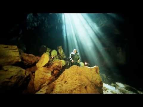 Murcielago Danzante Alux Nahual Videoclip