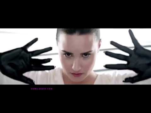 Demi Lovato - October 14, 2014 - United Center, Chicago