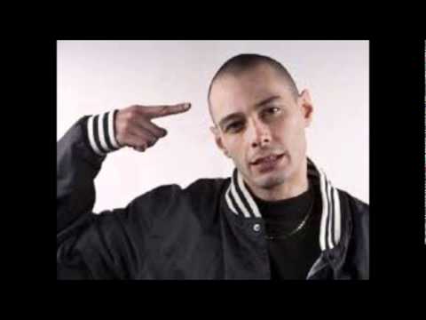 Fabri Fibra - Venerdì 17 - 09. Bugiardo (Megamix) (Feat. Dj Myke)